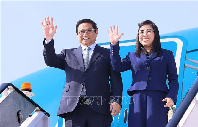 Thủ tướng Phạm Minh Chính lên đường dự Hội nghị WEF, thăm chính thức Hungary và Romania